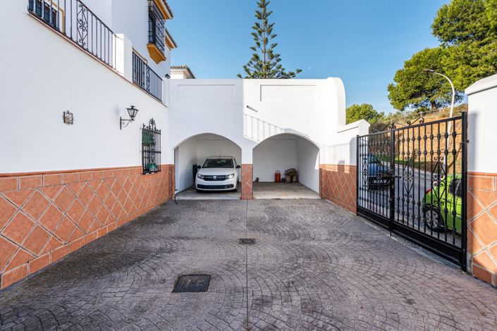 Image No.36-5 Bed Villa for sale