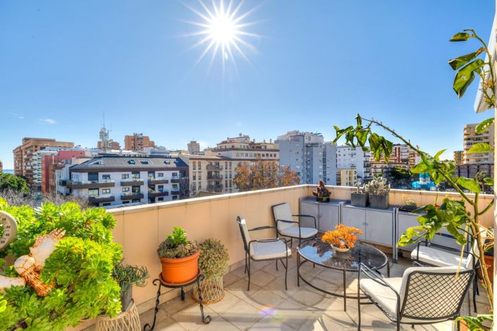 Image No.38-4 Bed Penthouse for sale