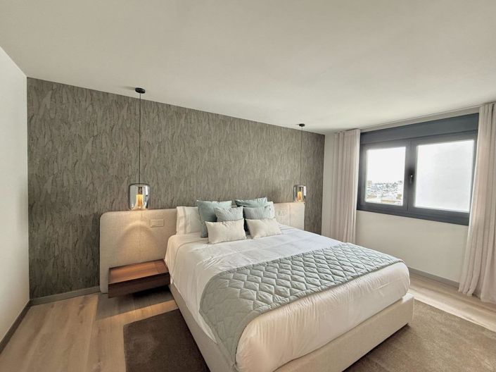Image No.19-5 Bed Apartment for sale