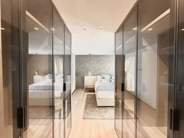 Image No.20-5 Bed Apartment for sale