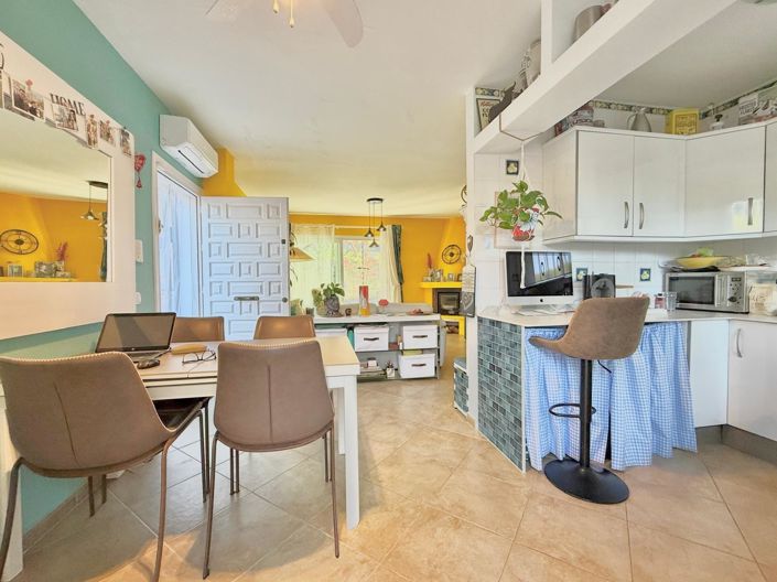 Image No.6-2 Bed Semi-Detached for sale