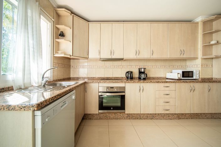 Image No.11-4 Bed Villa for sale