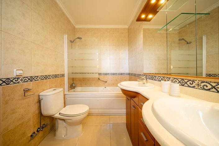 Image No.19-4 Bed Villa for sale