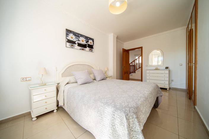 Image No.20-4 Bed Villa for sale
