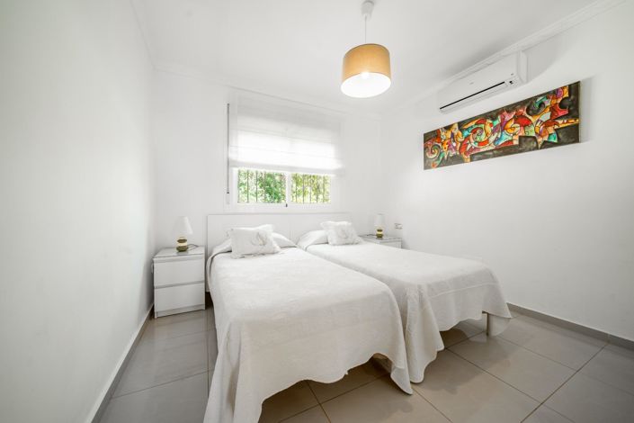 Image No.24-4 Bed Villa for sale