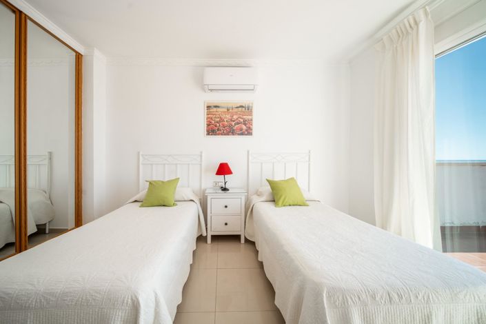 Image No.30-4 Bed Villa for sale