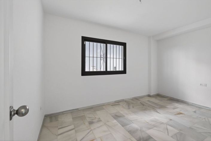 Image No.13-2 Bed Apartment for sale