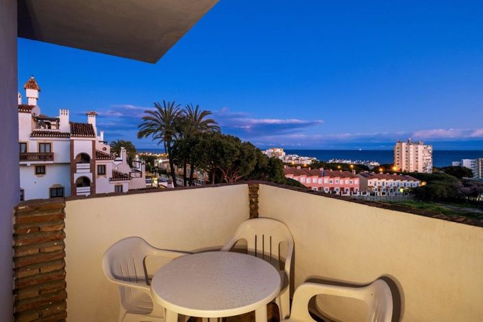 Image No.8-2 Bed Apartment for sale