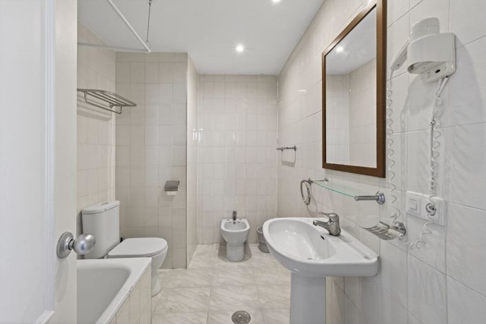 Image No.9-2 Bed Apartment for sale