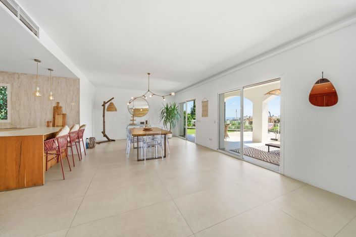 Image No.12-3 Bed Villa for sale