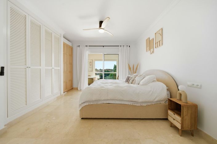 Image No.36-3 Bed Villa for sale