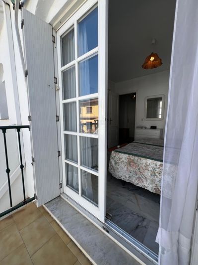 Image No.37-5 Bed Property for sale