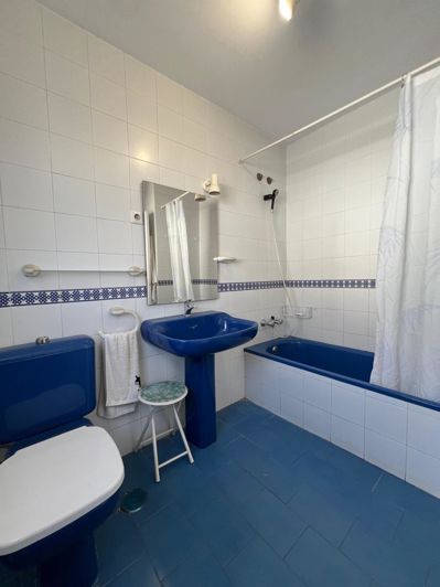Image No.41-5 Bed Property for sale