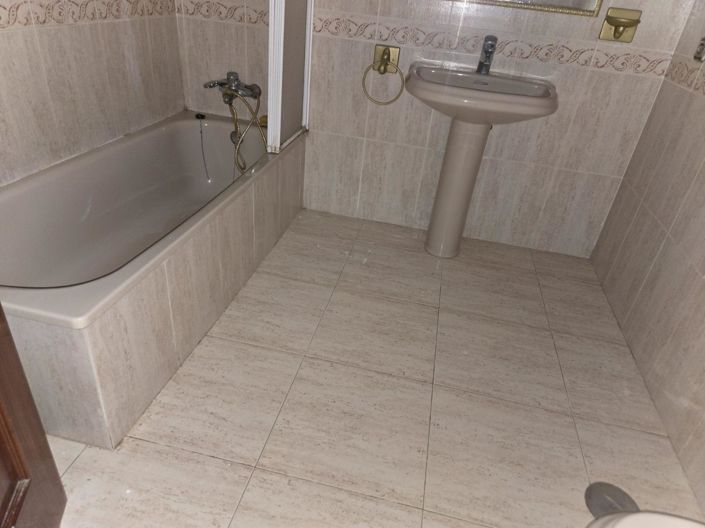 Image No.18-2 Bed Villa for sale