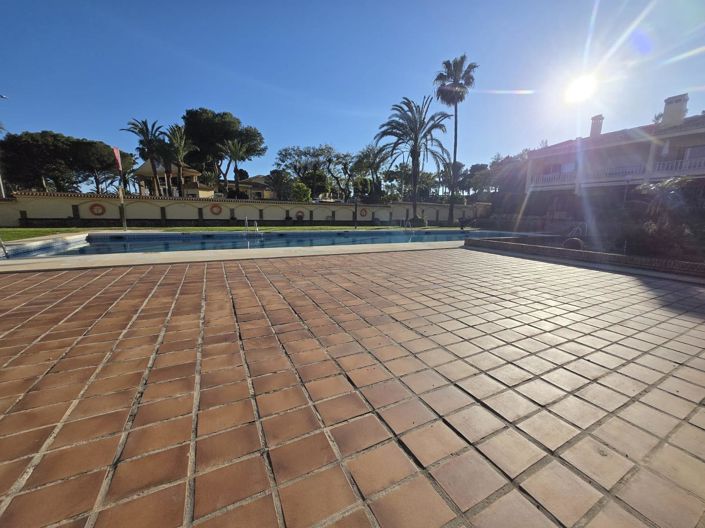 Image No.29-2 Bed Villa for sale