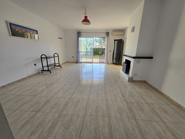 Image No.3-2 Bed Villa for sale