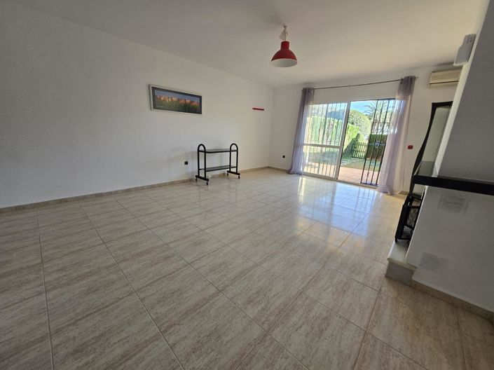 Image No.8-2 Bed Villa for sale