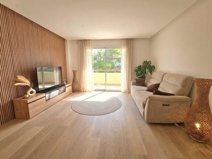 Image No.10-3 Bed Apartment for sale