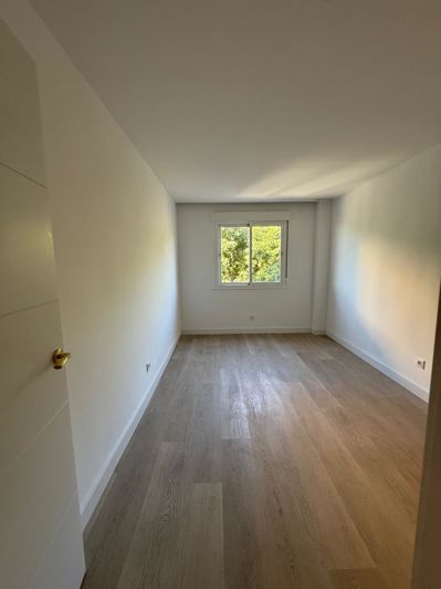 Image No.27-3 Bed Apartment for sale