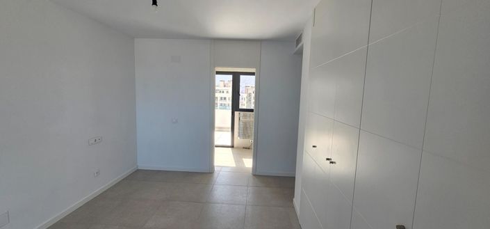 Image No.16-3 Bed Penthouse for sale