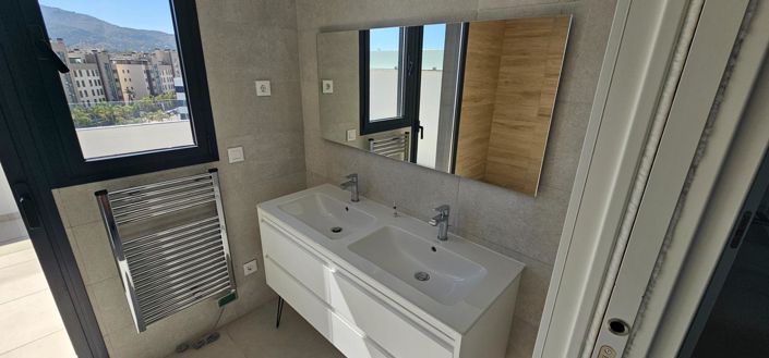 Image No.28-3 Bed Penthouse for sale