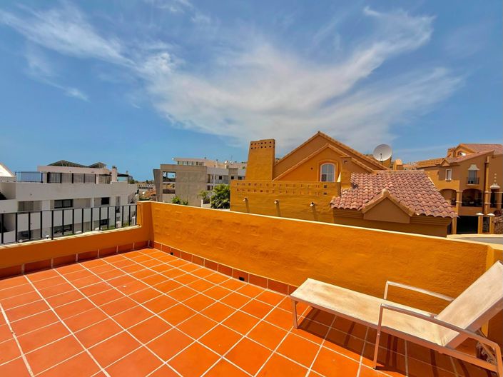 Image No.15-5 Bed Townhouse for sale