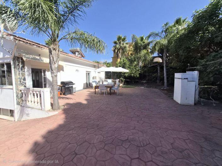 Image No.2-7 Bed House for sale