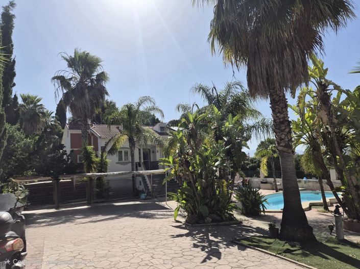 Image No.7-7 Bed House for sale