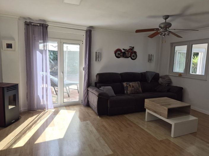 Image No.9-7 Bed House for sale