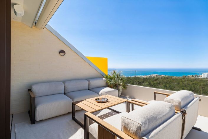 Image No.2-2 Bed Villa for sale