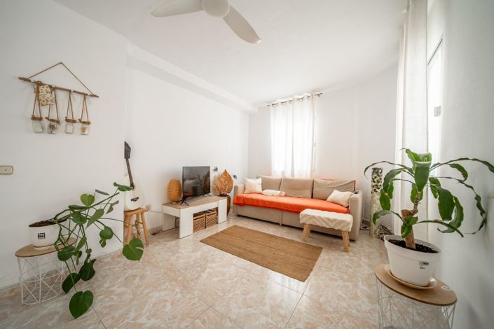 Image No.28-9 Bed Villa for sale