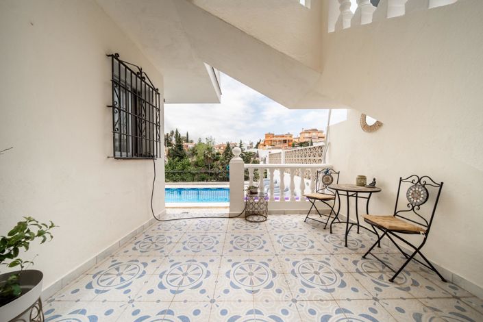 Image No.8-9 Bed Villa for sale