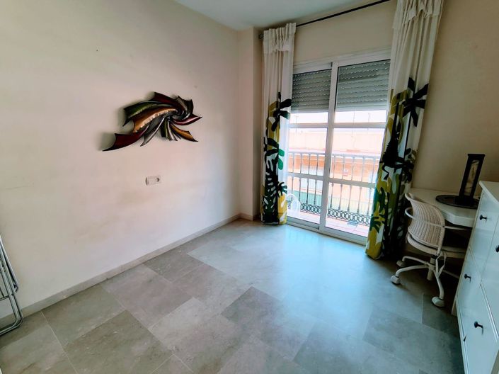 Image No.17-2 Bed Apartment for sale