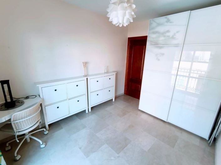 Image No.19-2 Bed Apartment for sale