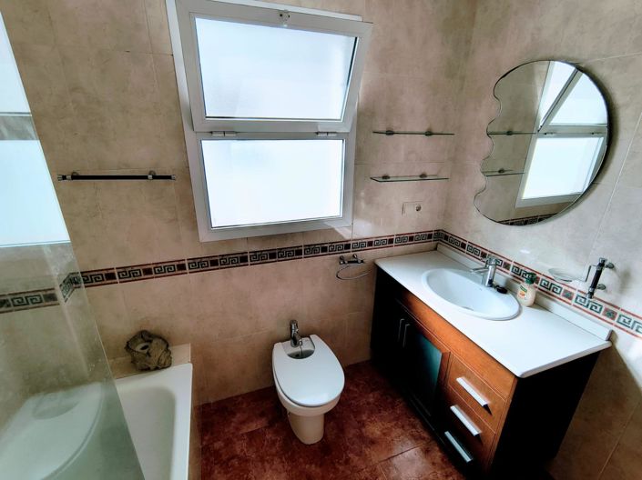 Image No.21-2 Bed Apartment for sale
