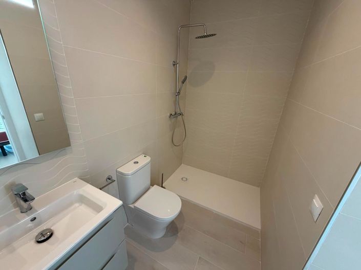 Image No.21-2 Bed Duplex for sale