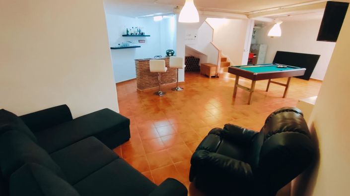 Image No.30-3 Bed Townhouse for sale