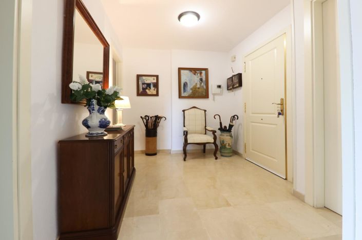 Image No.17-3 Bed Flat for sale