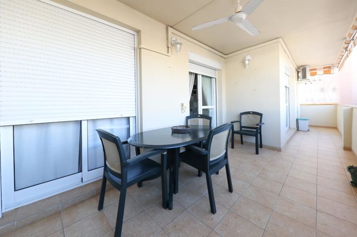 Image No.9-3 Bed Flat for sale