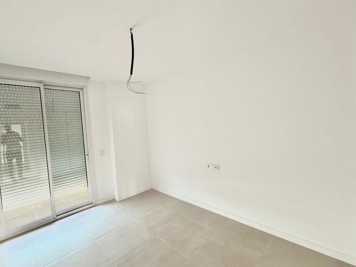 Image No.16-3 Bed Apartment for sale