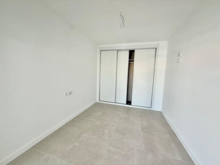 Image No.18-3 Bed Apartment for sale