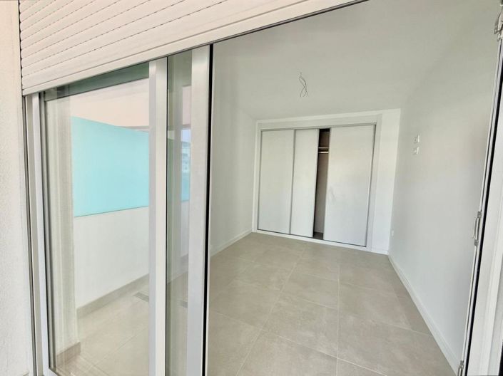 Image No.20-3 Bed Apartment for sale