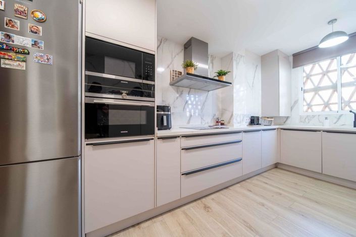 Image No.6-3 Bed Property for sale