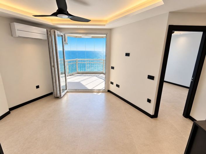 Image No.4-2 Bed Flat for sale