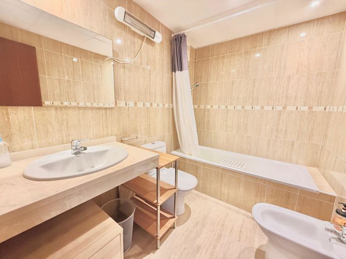 Image No.17-2 Bed Apartment for sale