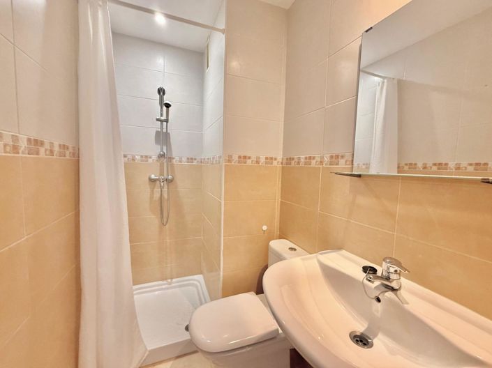 Image No.19-2 Bed Apartment for sale