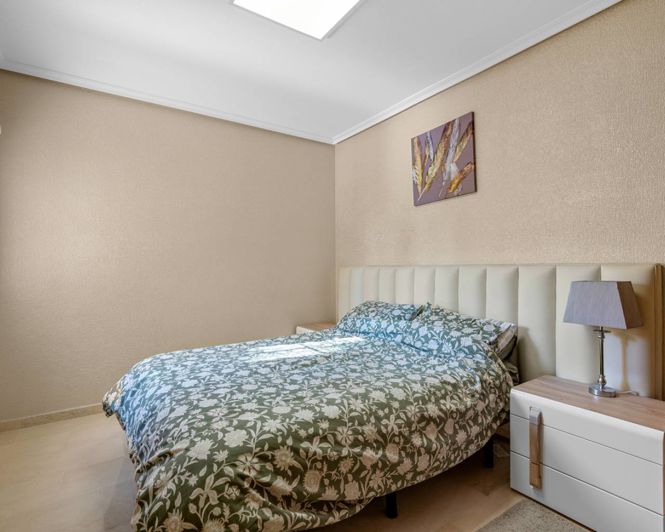 Image No.12-2 Bed Apartment for sale