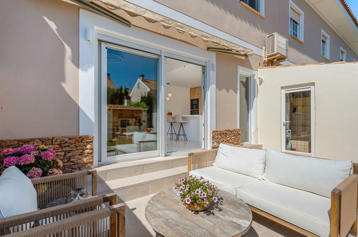 Image No.49-4 Bed Townhouse for sale