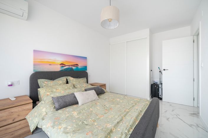 Image No.14-2 Bed Flat for sale