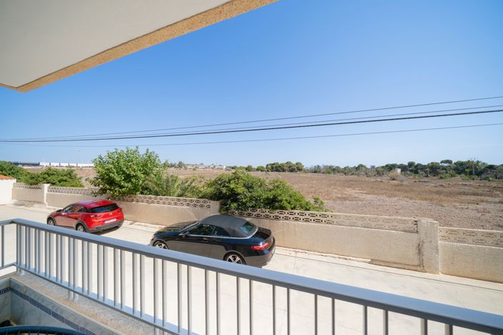 Image No.32-2 Bed Flat for sale